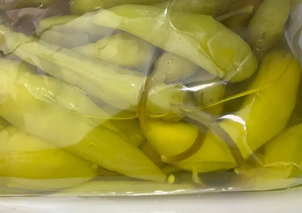 Elevate-Your-Culinary-Creations-with-Marino.AE-Yellow-Chili-Pickles-Net-7kg-Gross-18kg Marino.AE